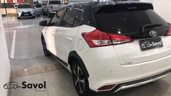 toyota-yaris-1.3-16v-flex-xl-live-multidrive-wmimagem09514225216
