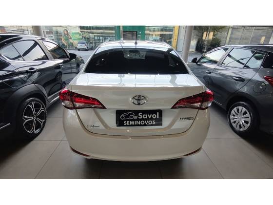toyota-yaris-1.5-16v-flex-sedan-xl-live-multidrive-wmimagem18261501360