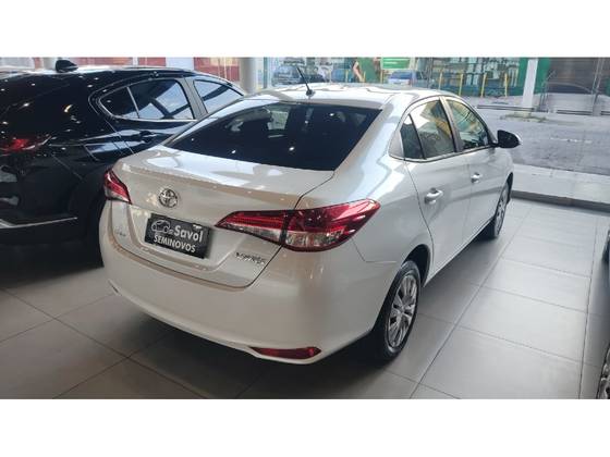 toyota-yaris-1.5-16v-flex-sedan-xl-live-multidrive-wmimagem18264436457