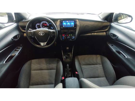 toyota-yaris-1.5-16v-flex-sedan-xl-live-multidrive-wmimagem18271230578