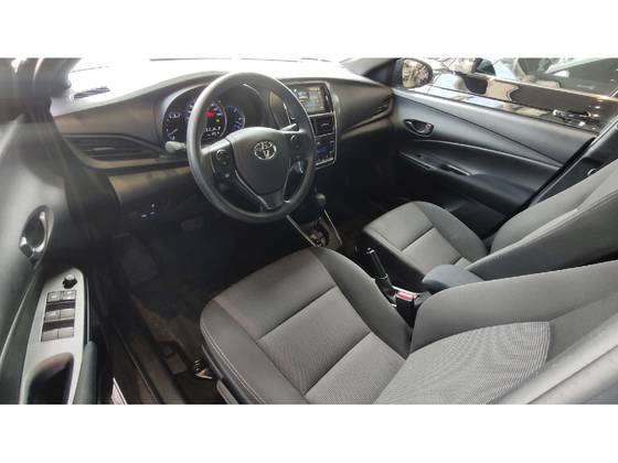 toyota-yaris-1.5-16v-flex-xl-multidrive-wmimagem17383881447
