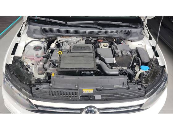 volkswagen-virtus-1.6-msi-total-flex-automatico-wmimagem11213334414